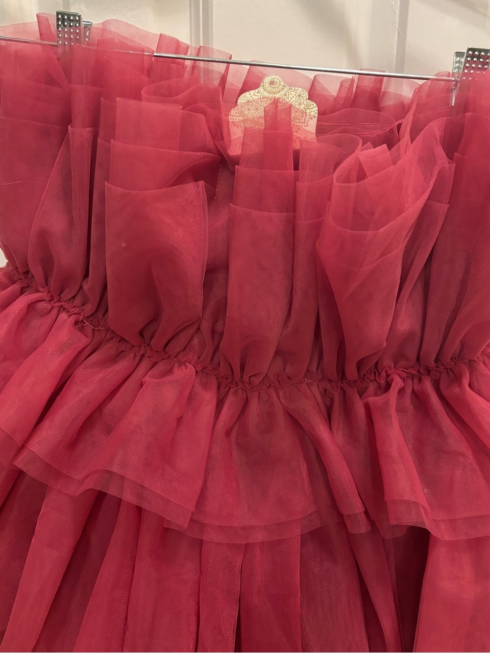 Altar'd State Daria Tulle Mini Dress S Berry Strapless Tiered Ruffle Layers NWT - Picture 5 of 7